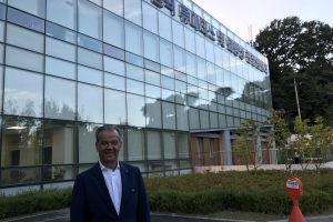 Doctor Lagast meeting and teaching surgery in Gwangiu (Zuid-Korea)